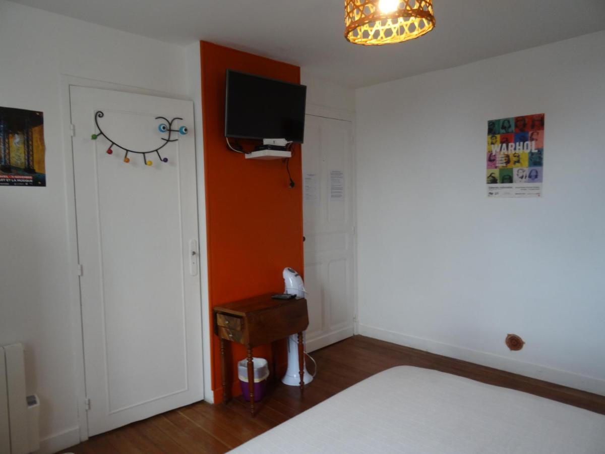 Les Flots De Ma Vie Chambres D Hotes Et Tipi Florence Et Virginie Gossin Barzan Exterior photo